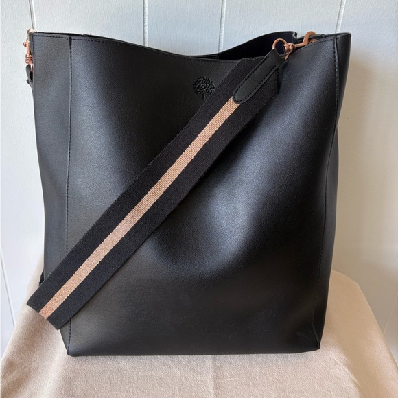 Slouchy Black Faux Leather Tote Bag - Picture 3 of 12